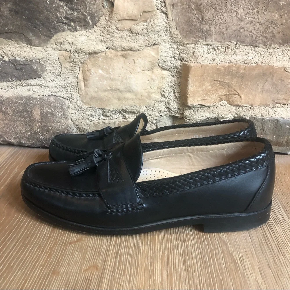 Allen Edmonds black loafers Maxfield size 11 made in the USA Price Firm
